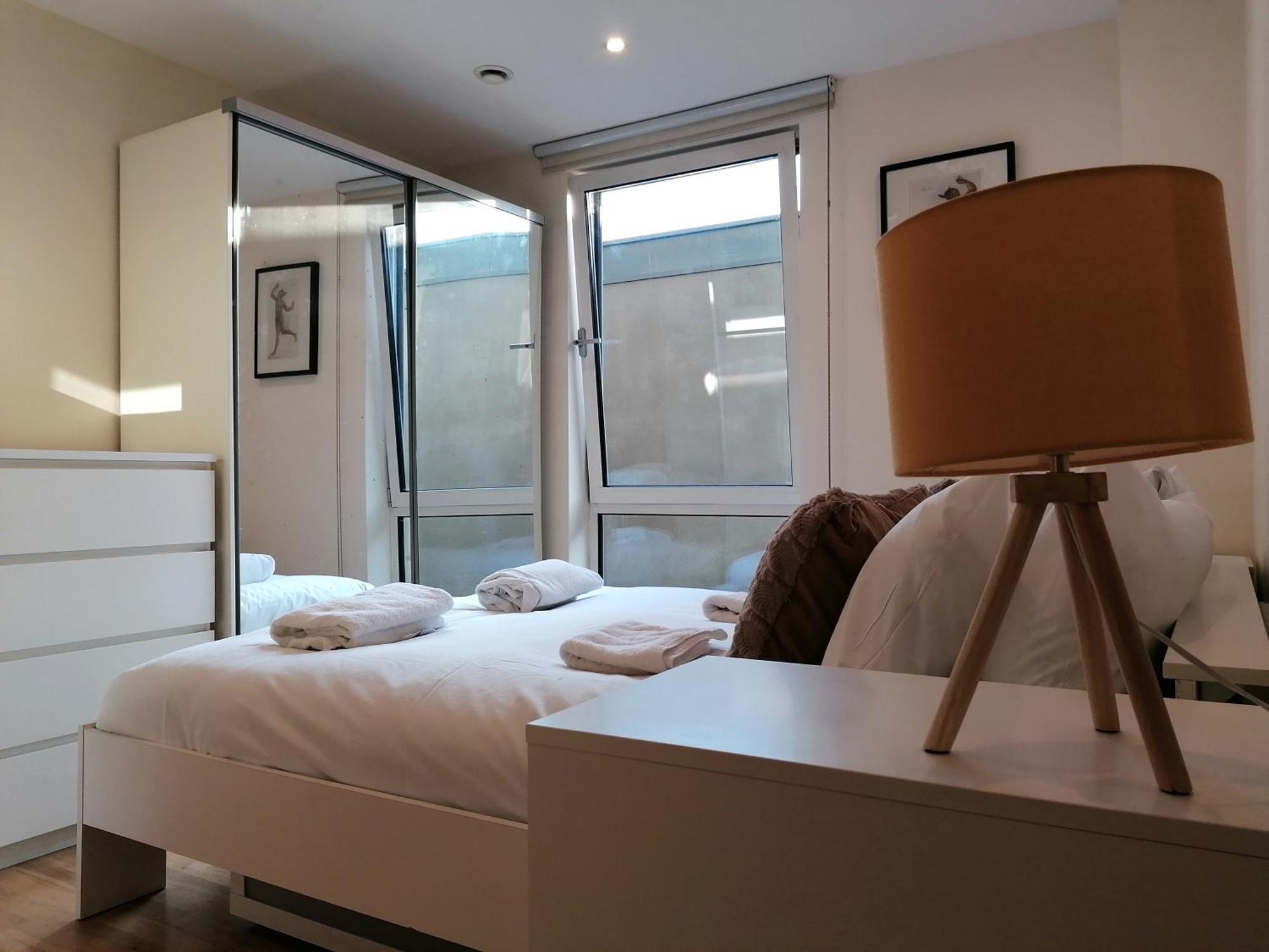 לונדון Canary Wharf Serviced Apartments מראה חיצוני תמונה
