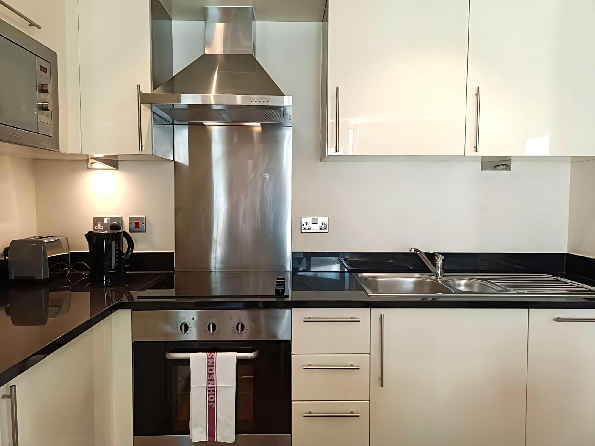 לונדון Canary Wharf Serviced Apartments מראה חיצוני תמונה